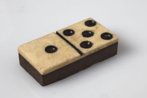 MUO-051650/14: Domino: pločica za domino