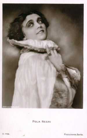 MUO-049408: Pola Negri: razglednica