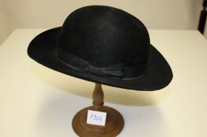 MUO-007904: polucilindar: šešir