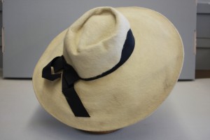 MUO-020113: Ženski šešir: šešir