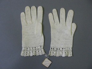 MUO-046072/01/2: Rukavice (za prvu pričest): rukavice