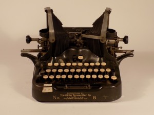 MUO-026036: Oliver No. 8: pisaći stroj