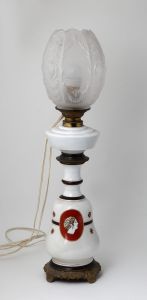 MUO-054881: Stolna lampa: stolna lampa