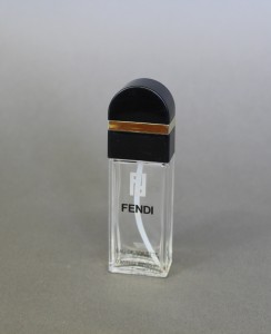 MUO-039449: FENDI: bočica s poklopcem i raspršivačem