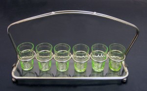 MUO-045904: Čašice u stalku: čašice u stalku