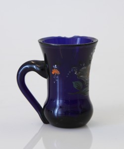 MUO-007400: Čaša s ručicom: čašica s ručicom