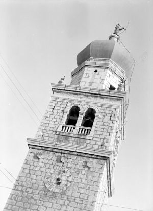 MUO-044208: Zvonik krčke katedrale: negativ