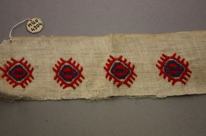 MUO-004304: Uzorak narodnog tkanja: uzorak narodnog tkanja