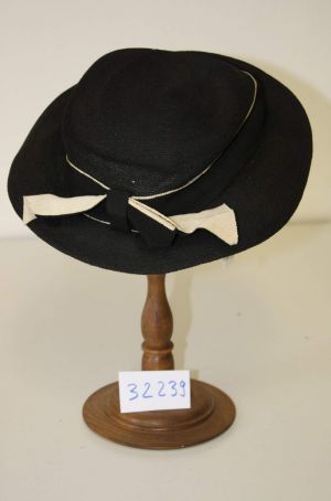 MUO-032239: Ženski šešir: šešir