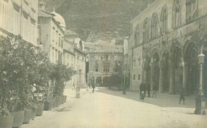 MUO-049376: Dubrovnik - Pred Dvorom: razglednica
