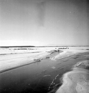 MUO-035157/124: Zimski pejzaž s rijekom: negativ