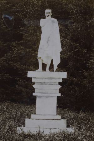 MUO-044557/85: Rudolf Erdödy kao rimska skulptura: fotografija