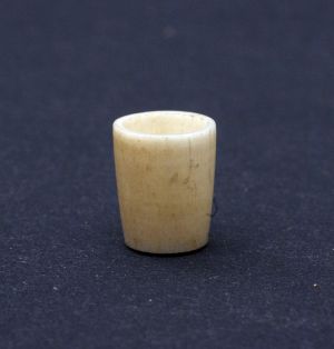 MUO-017742/30: čaša: minijaturni predmet