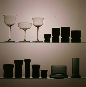 DIJA-0697: čaše
