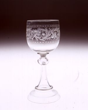 DIJA-5507: čaša