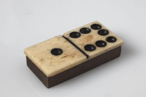 MUO-051650/16: Domino: pločica za domino