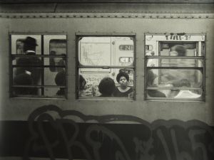 MUO-035708: U podzemnoj željeznici, 1974.: fotografija