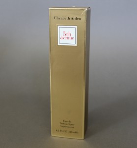 MUO-042396/02: 5th Avenue Elisabeth Arden: kutija za parfemsku bočicu