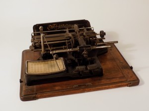 MUO-009433: Mignon Model 2: pisaći stroj