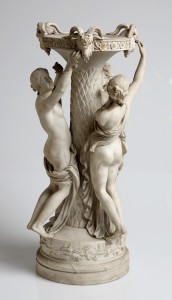 MUO-002267: "Tri gracije kite Dionizov oltar": figuralna grupa