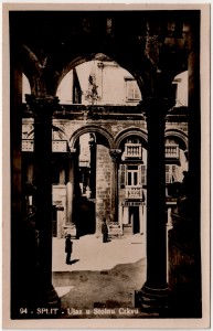 MUO-033827: Split - ulaz u Katedralu: razglednica