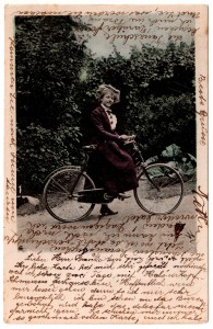 MUO-036964: Djevojka s biciklom: čestitka - fotografija