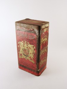 MUO-034877: Lyons 'Tea: kutija s poklopcem