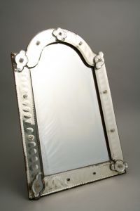 ZAG-0214: Zrcalo: zrcalo