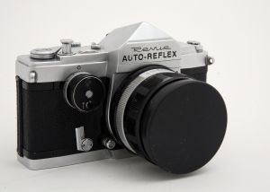 MUO-046412: Revue Auto-Reflex: fotoaparat