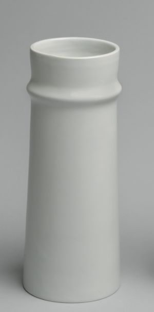 MUO-049096: Magnolija: vaza