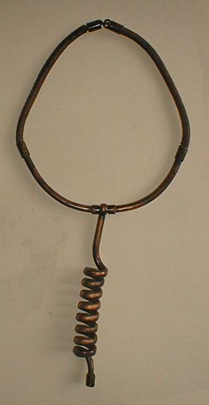 MUO-043639: Ogrlica: ogrlica