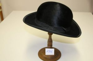 MUO-007905: polucilindar: šešir