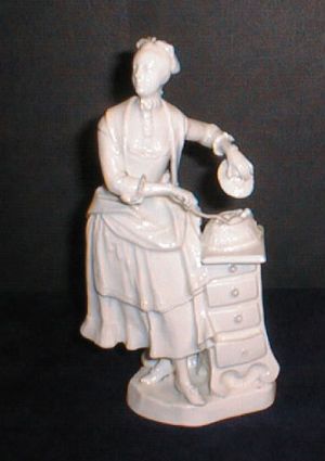 MUO-023623: "Žena kod štednjaka": figura