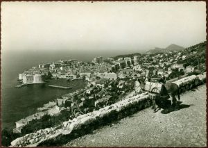 MUO-044877: Dubrovnik - panorama s Bosanke: razglednica