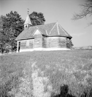 MUO-035157/186: Drvena seoska crkva: negativ