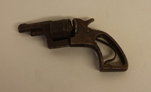 MUO-015228: Revolver: revolver