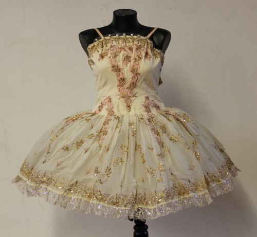 MUO-059183: Baletni kostim: baletni kostim