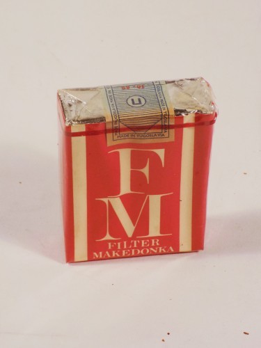 MUO-057809: FM filter Makedonka: kutija cigareta