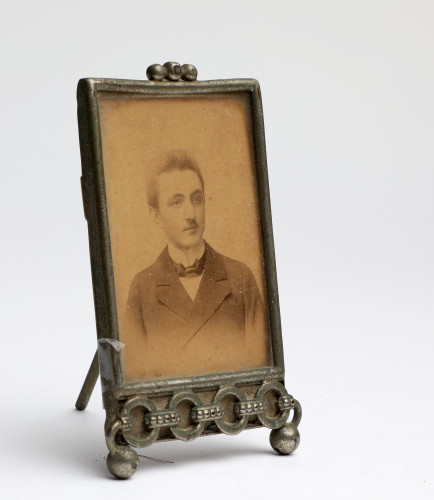 MUO-061268: Portret ing. Emanuela Kviza (u okviru): fotografija