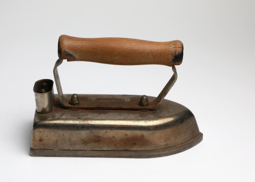 MUO-061273: Glačalo (na struju): glačalo : električno glačalo