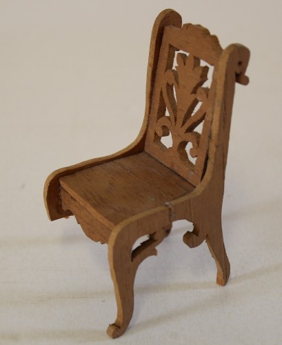 MUO-016891/10: stolica: oprema minijaturne sobe
