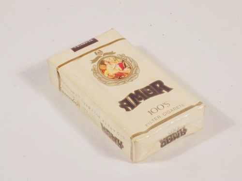 MUO-057813: Amor 100's: kutija cigareta
