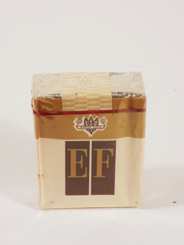 MUO-057811: EF - extra filter: kutija cigareta