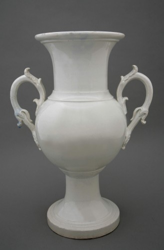 MUO-006016: Vaza s dvije ručke: vaza s dvije ručke